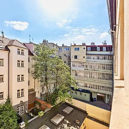 Апартаменты Center Wenceslas Square Old Town *